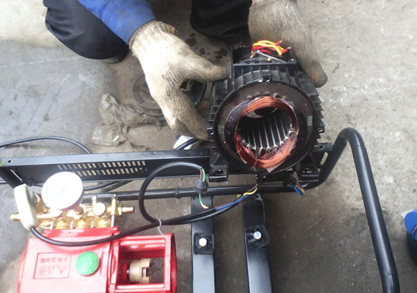 為何萬用表不能測量三相電機而用搖表——西安西瑪電機（西安西瑪電機集團股份有限公司）官方網(wǎng)站