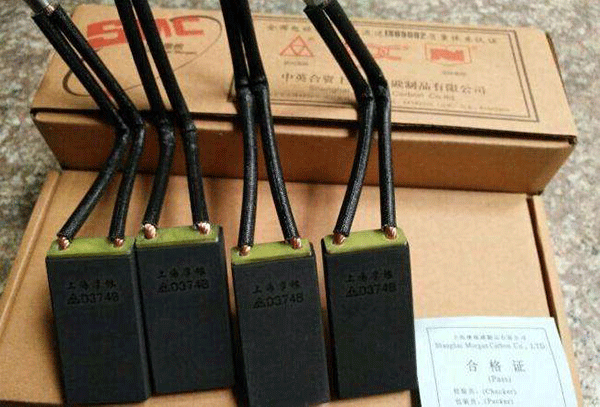導(dǎo)致直流電機的碳刷發(fā)生故障的兩個主要因素。